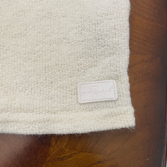 Two 7 for all mankind 3t shirts - Picture 9 of 12